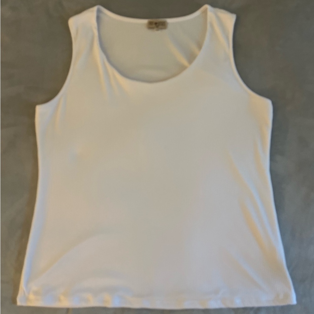 Free Kisses White Fitted Sleeveless Tank Top Plus Size 1X